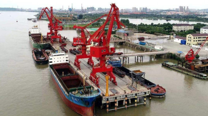 临江概述露天料场港口封闭问题的实行方法